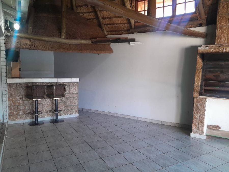 3 Bedroom Property for Sale in Geelhoutpark North West